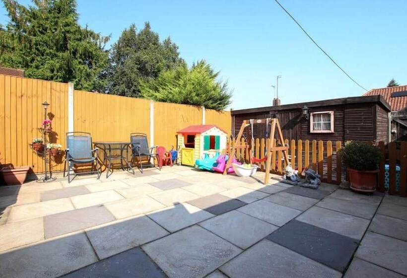 Резиденция 3 Beds Sleeps 8 House Near California Cliffs Park