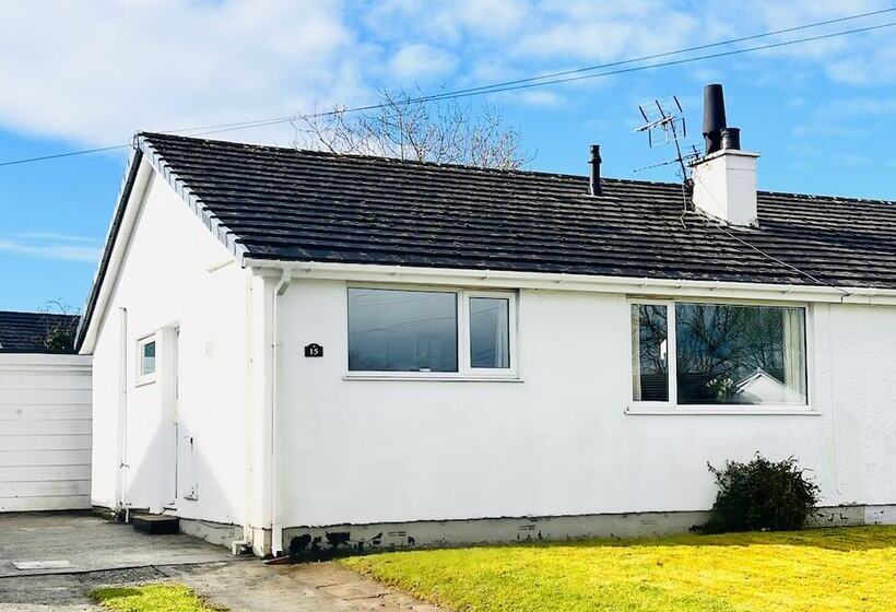 דירת נופש Blue Sky  2 Bedroom Enclosed Garden Parking, Wifi