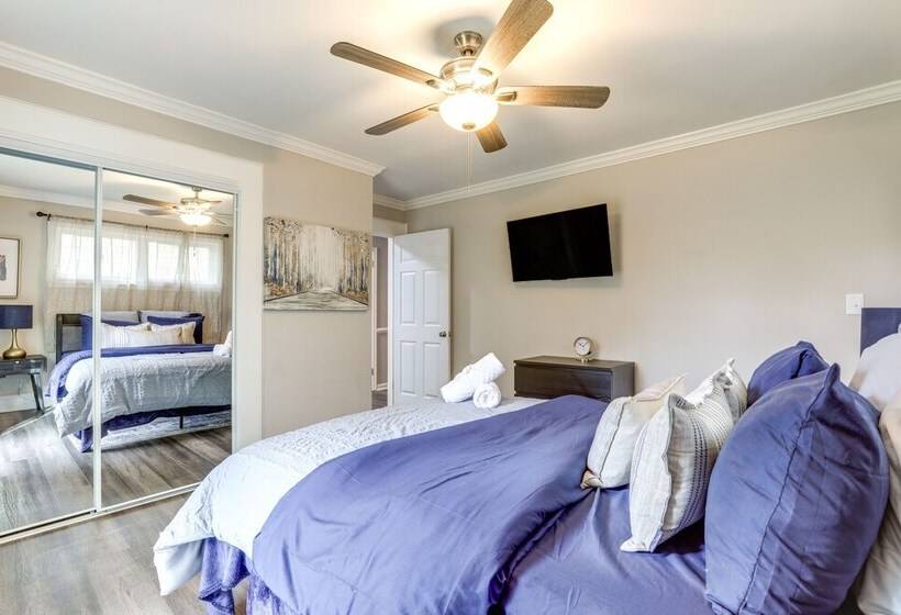 Spacious Stone Mountain Home W/ Private Pool!