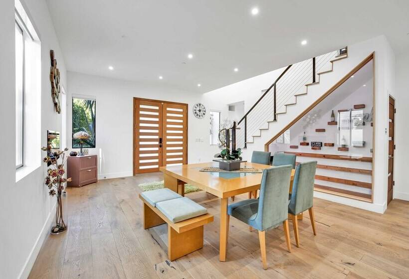 Wellesley By Avantstay 2 Miles To Beach