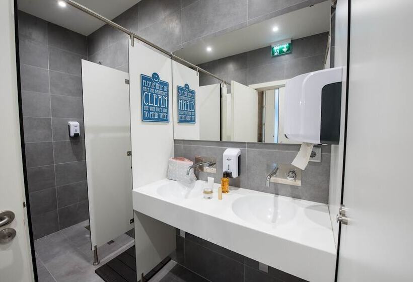 Bluesock Hostels Porto