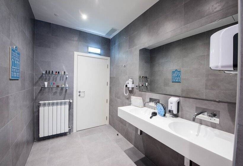 Bluesock Hostels Porto
