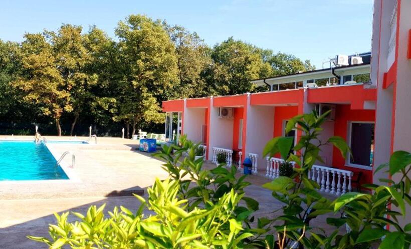 בית מלון כפרי Afrodita Dimitrovgrad Bg