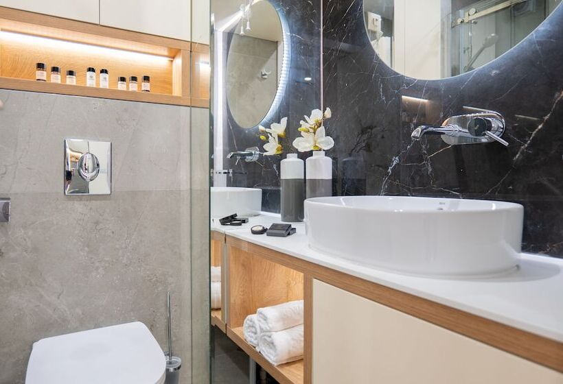 هتل Harmony Suites Grand Resort