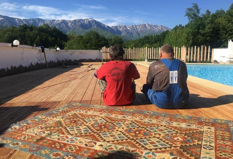 בית מלון כפרי Tihiat Kat