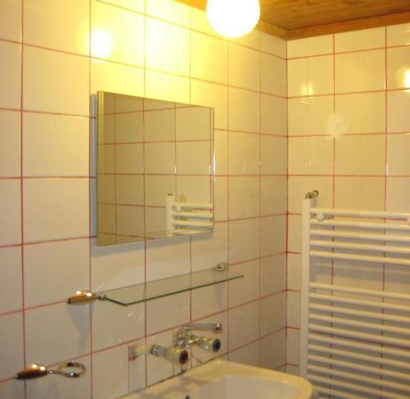 בית מלון כפרי Tihiat Kat