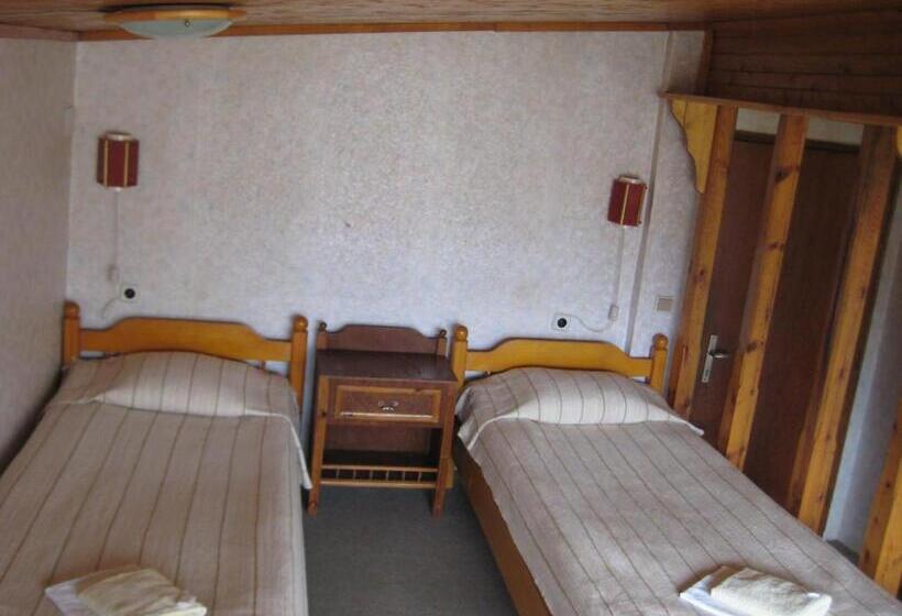 בית מלון כפרי Tihiat Kat