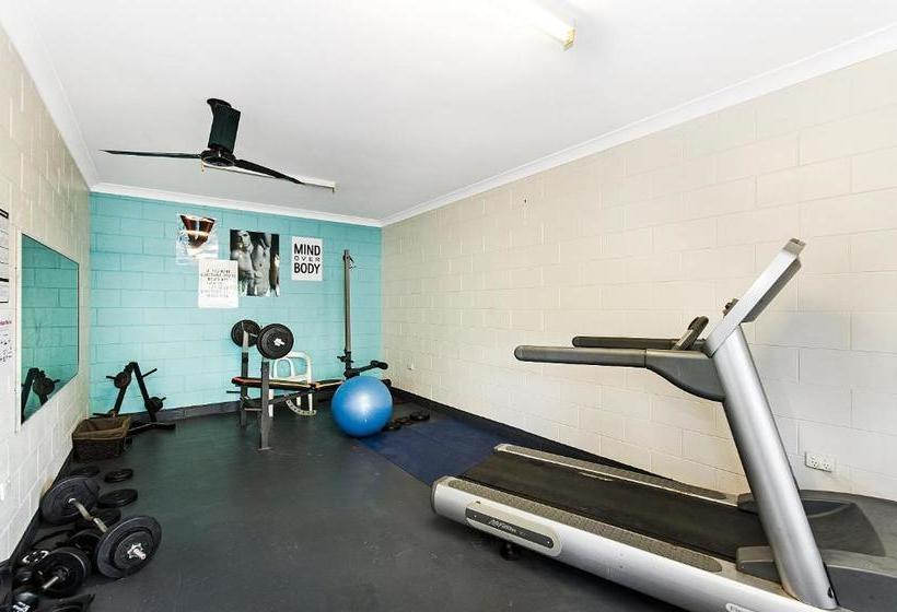 هاستل Adventurers Backpackers