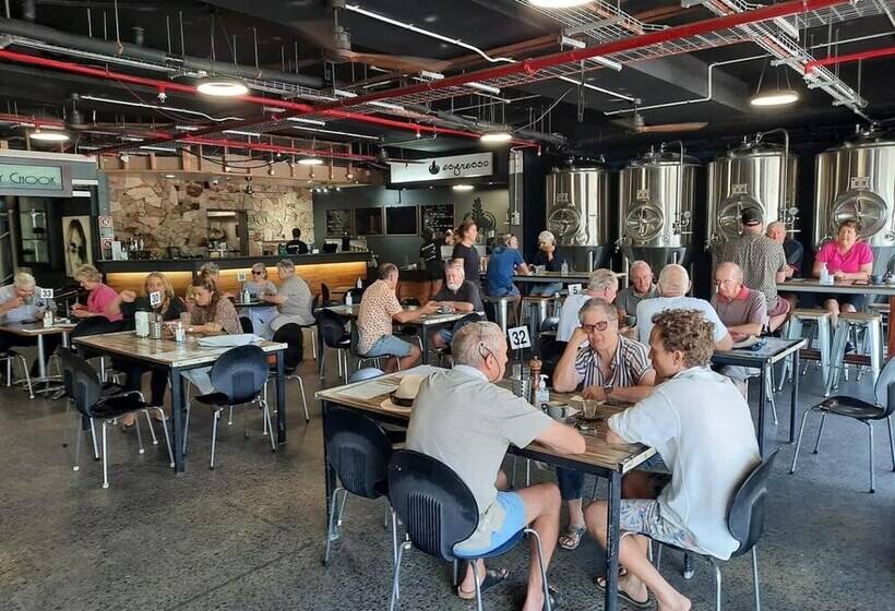 הוסטל Yamba Central