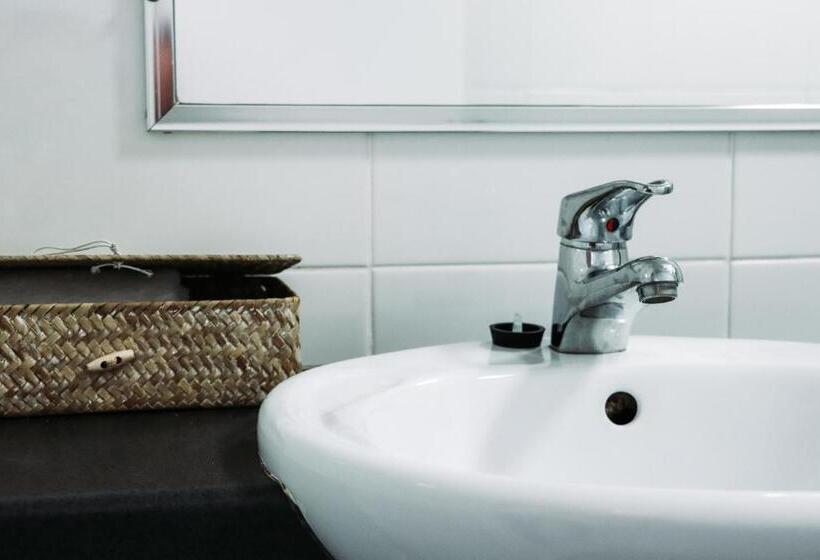 הוסטל Yamba Central