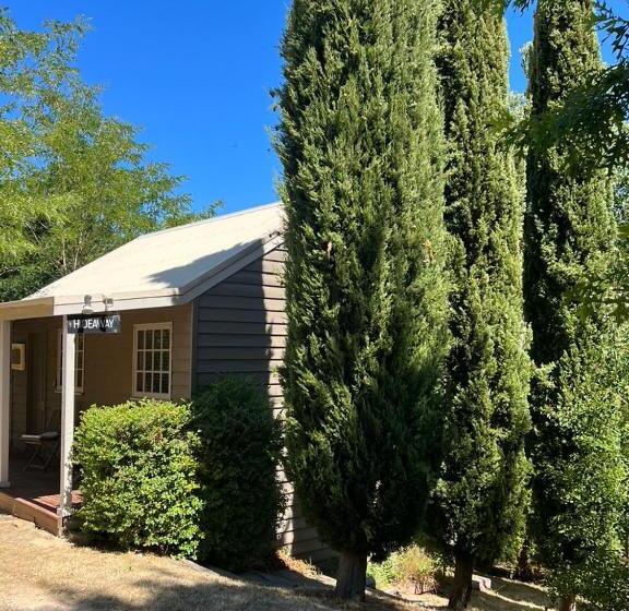 Bed and Breakfast Blue Cliffs Retreat