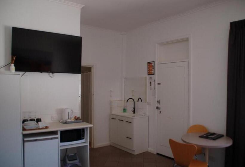 Calder Motel