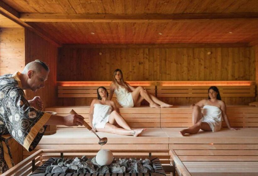 Отель Moseralm Dolomiti Spa Resort