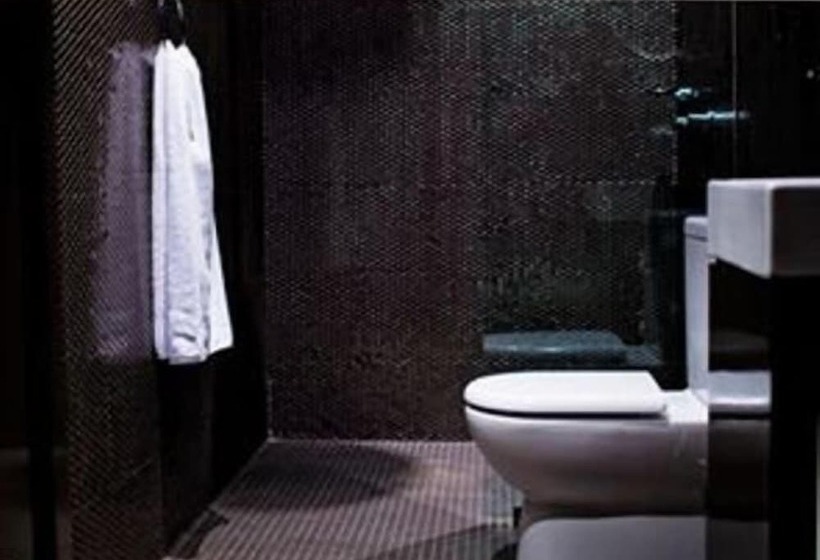 هتل The Burwood Inn