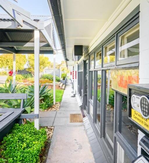 Meningie Waterfront Motel