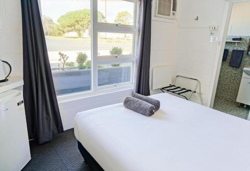 Meningie Waterfront Motel