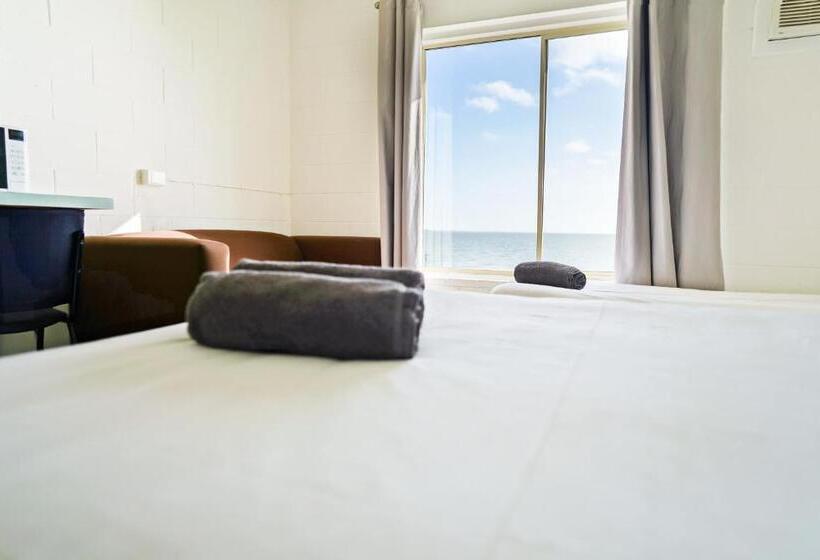 Meningie Waterfront Motel