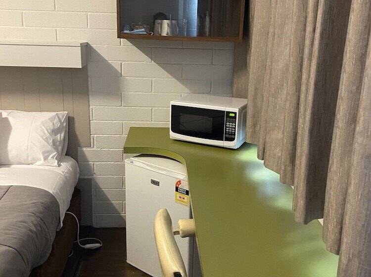 Millers Cottage Motel