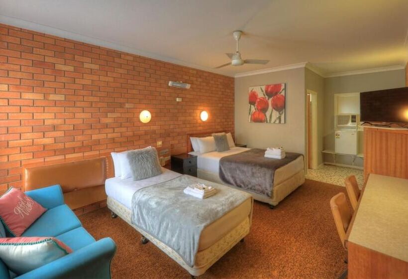 فندق على الطريق Hilldrop Motor Inn