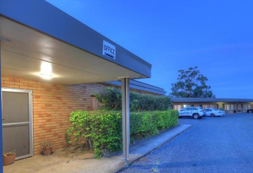 فندق على الطريق Hilldrop Motor Inn