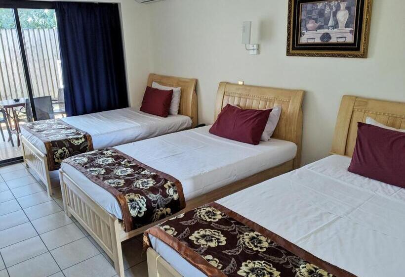 Novena Palms Motel