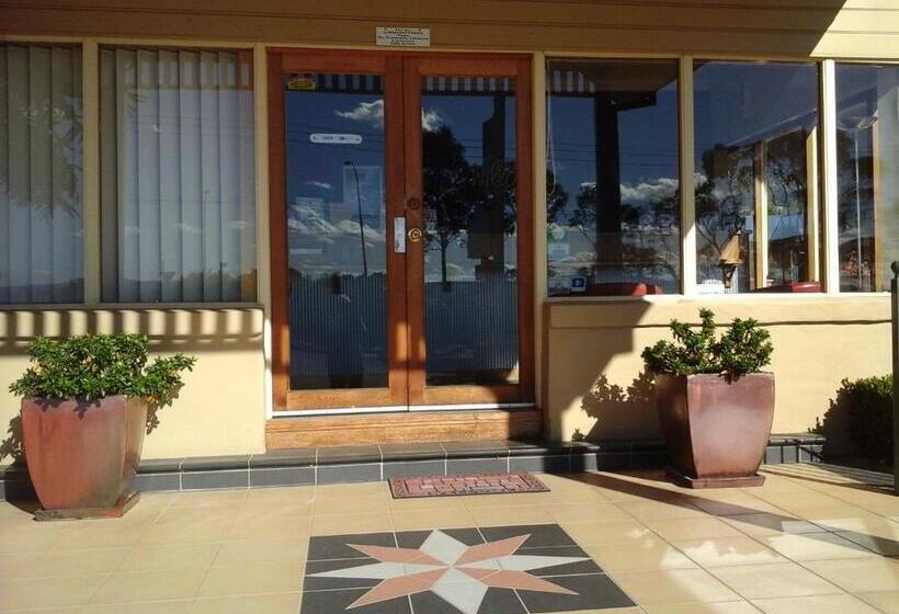 Willows Motel