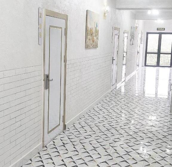 فندق Al Qal`a
