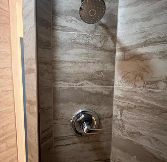 هتل Welcome Inn & Suites East Chase/pike Road