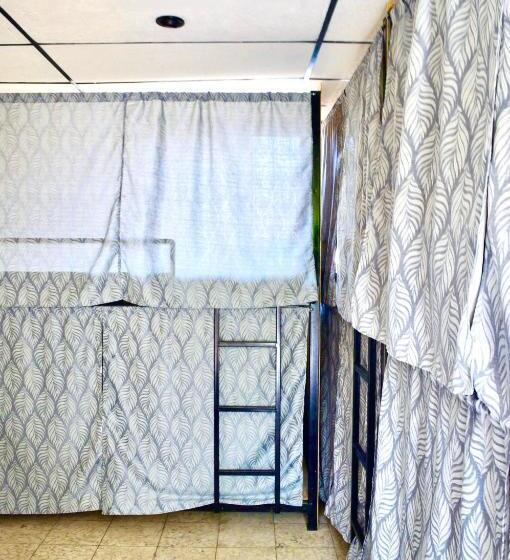 پانسیون Casa Coco Hostel
