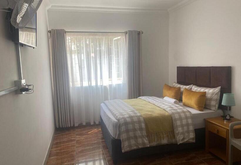 بنسيون Creekside Guest House Middelburg
