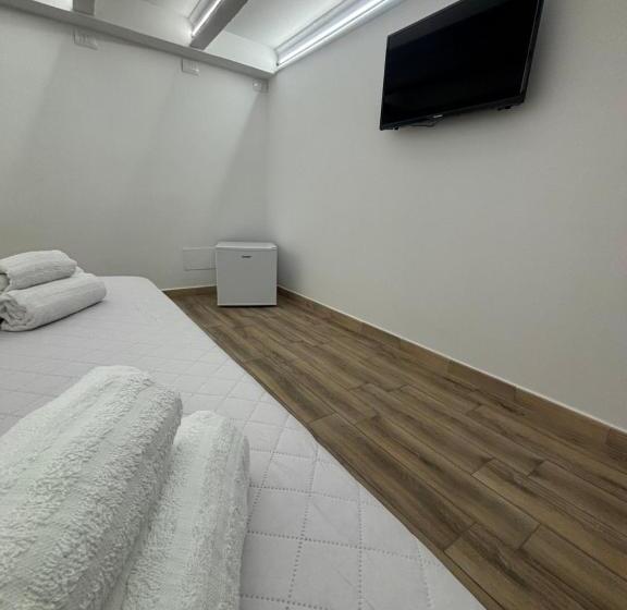 تختخواب و صبحانه Carmen’s House