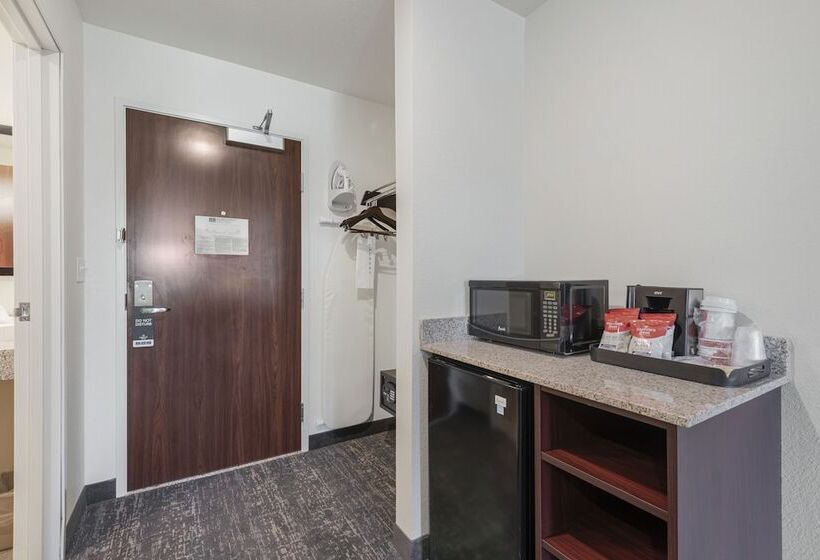 Cobblestone Hotel & Suites   Russells Point At Indian Lake