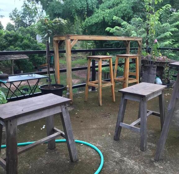 هتل สวนบ้านนอก Suanbaannoak