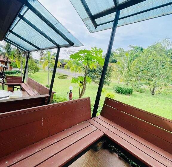 בית מלון כפרי Mj Gargen View เรือนหลวงรีสอร์ท