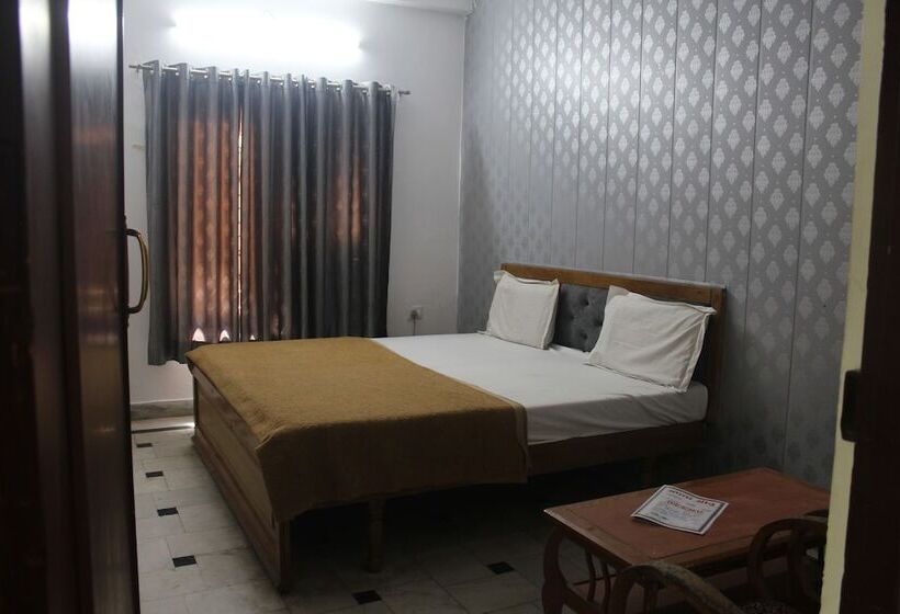 ホテル Shree Chitra Residency By Grb