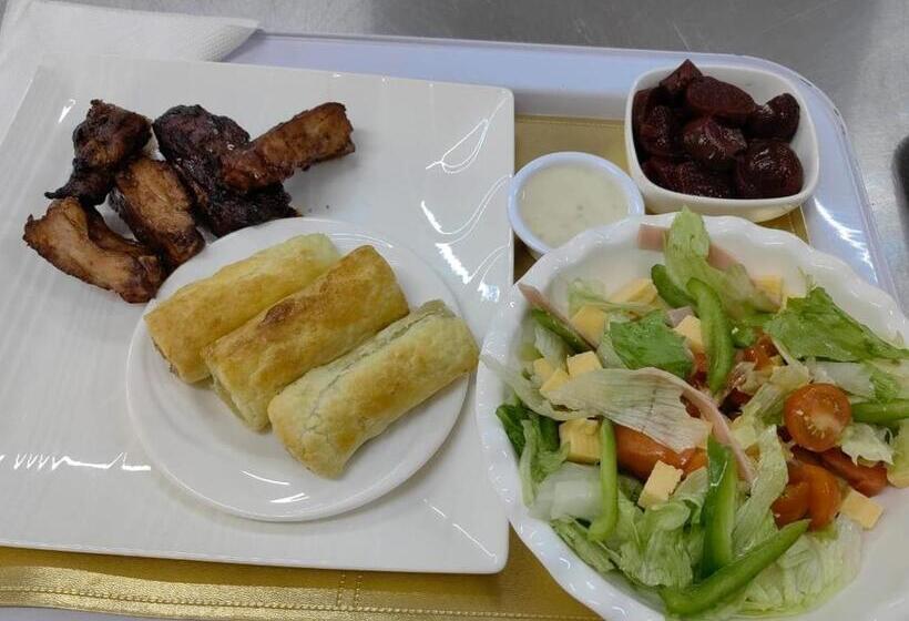 膳宿费 Kono Kono Guesthouse
