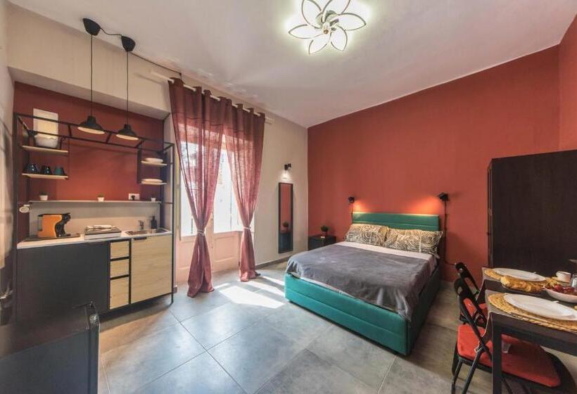 پانسیون Porto Trani Maison D  Hòtes