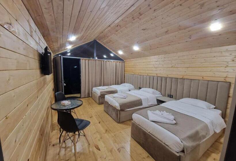 تختخواب و صبحانه Nice House Hotel Meghri