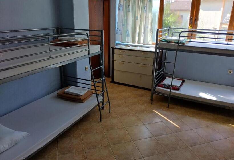 Hostel Varna Botanika