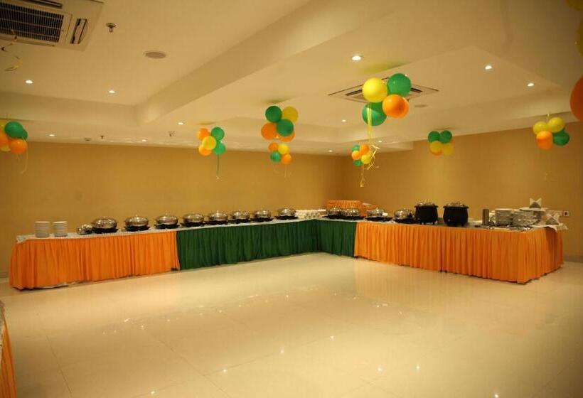 فندق Ganga Residency