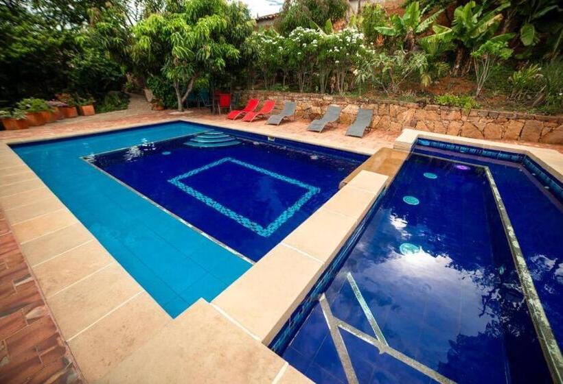 هتل Masaya Achiotte   Family Superior Room   Colombia