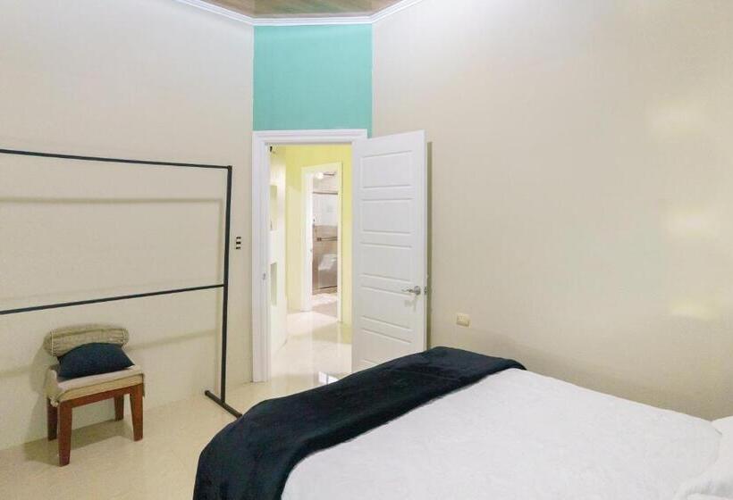 فندق Root Wellness Arenal