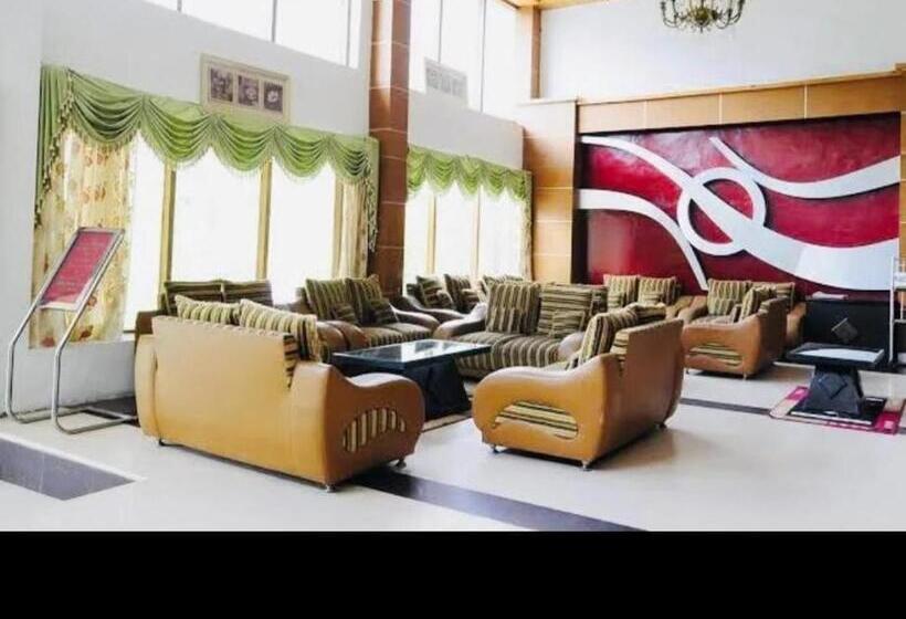 فندق Royal Grand By Skua World