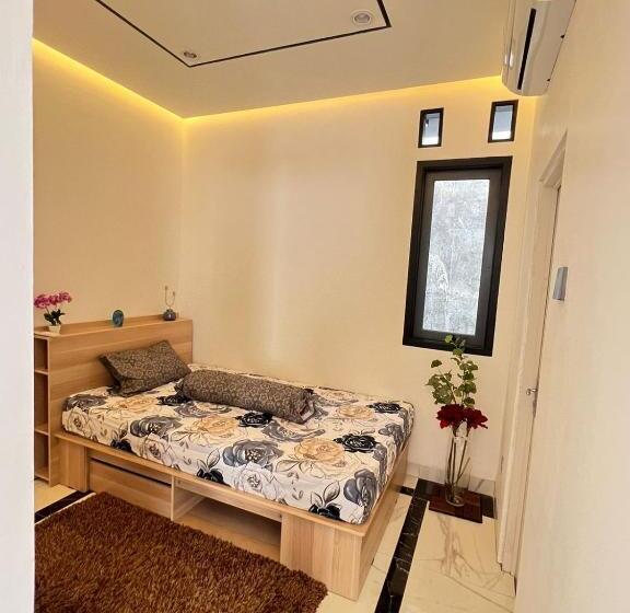 پانسیون Belle S Wmr Guest House