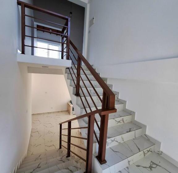 פנסיון Ouna Bungalow