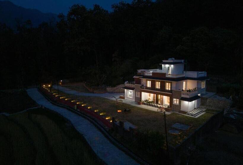 بنسيون The Chirpy Bungalow By Luho Leisure