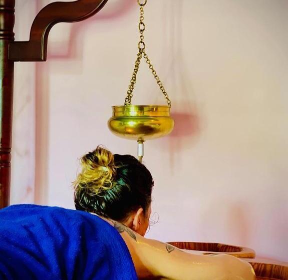 منتجع Ayurgem Ayurveda Yoga And Wellness Retreat Munnar