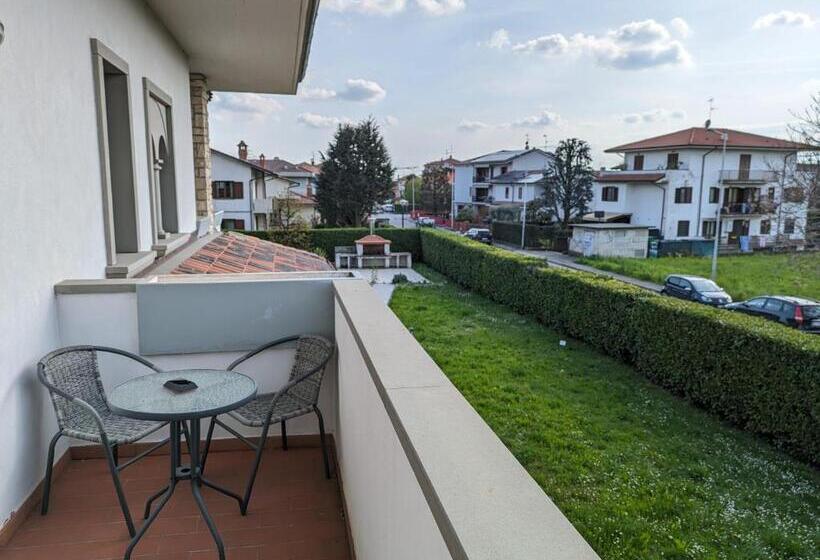 ベッドアンドブレックファースト Villa Eleganza Milano Bergamo Airport