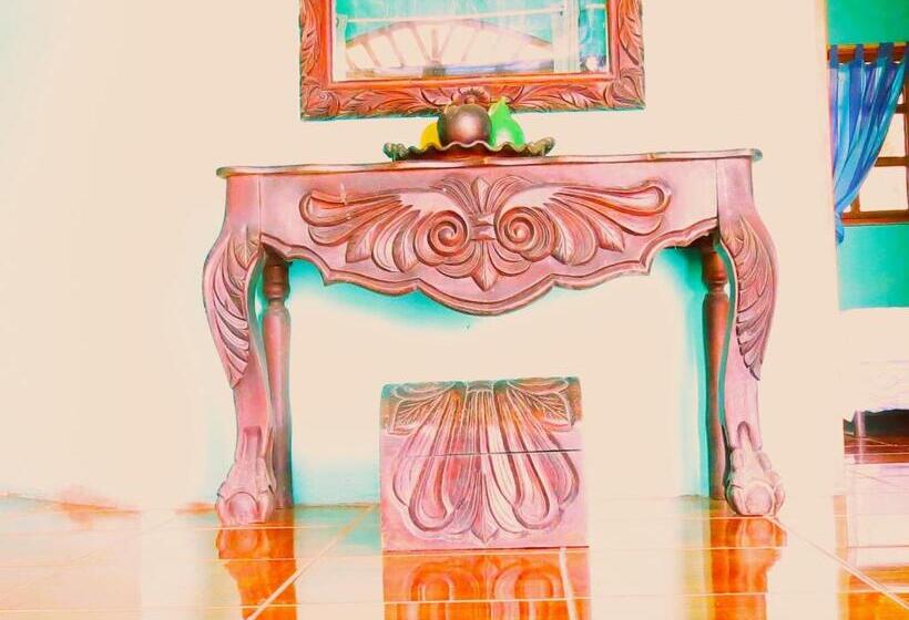 فندق Casa Reyna