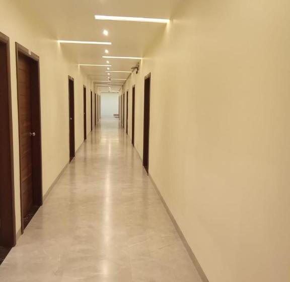 호텔 The Amur Falcon Inn & Resorts